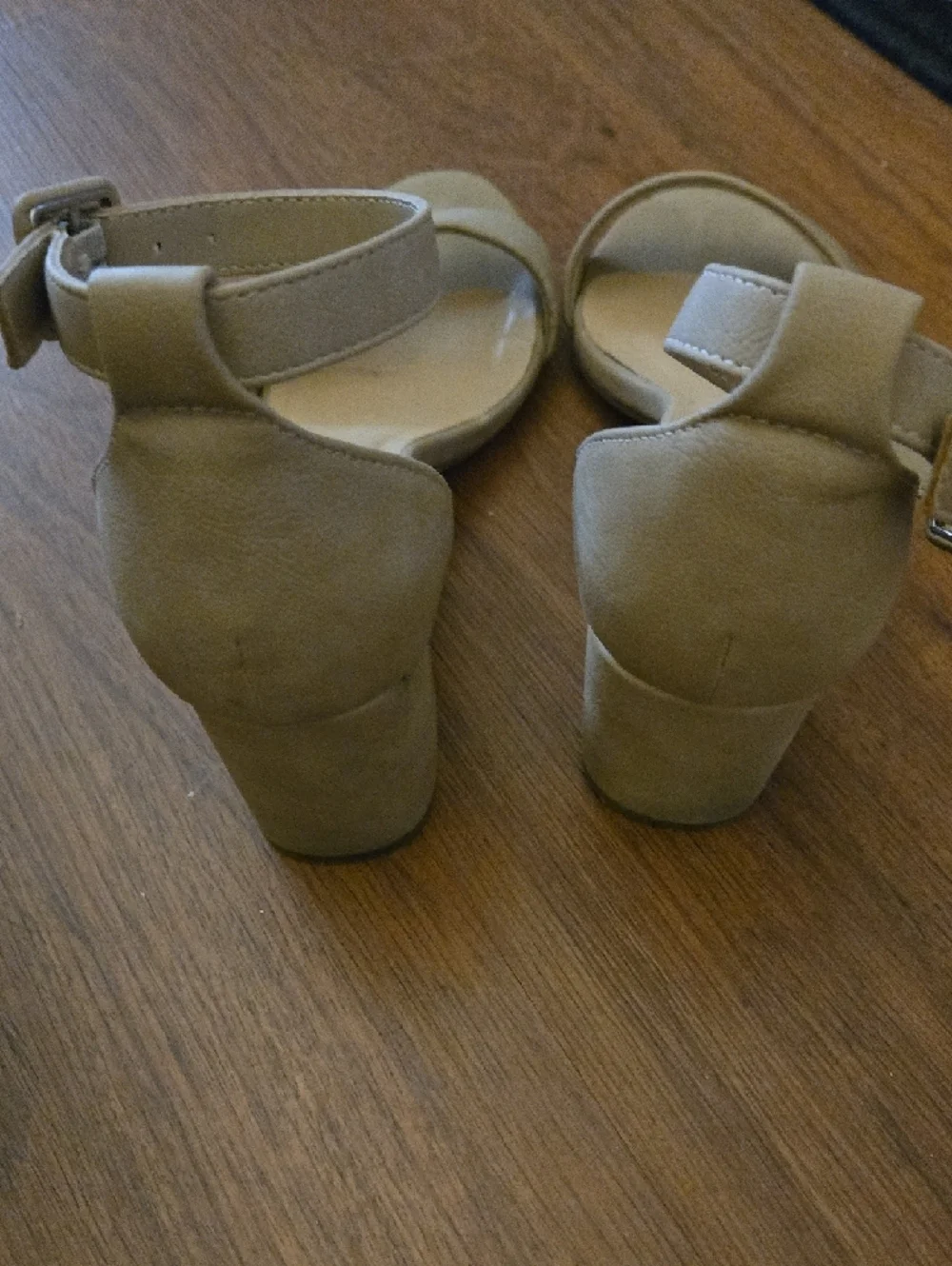 Cityclassified Taupe 2.75